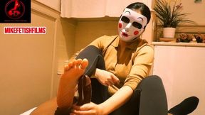 MASSAGE PARLOR HANDJOB INTO FEET ERUPTION