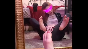 Yes master I&#039_m a filthy foot gooner