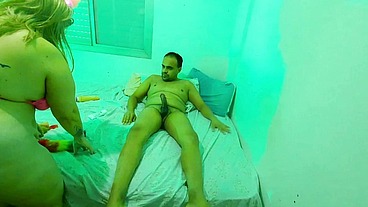 Pequeno compilado para relembrarmos algumas cenas quentes que se passaram aqui no site, dessa vez selecionamos apenas duas: a nossa rabanada de natal
