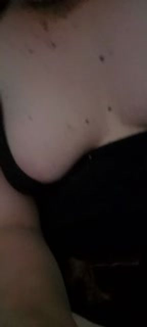 Horny BWW Girl Matrubates Smoking