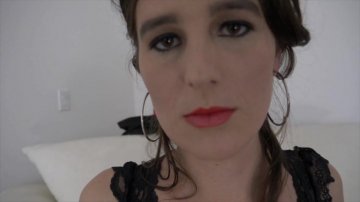 Beautiful Simone Alyssa Plays Just for You