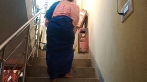 Indian bhabi ko neighbor devar ne ek chod ke gaya