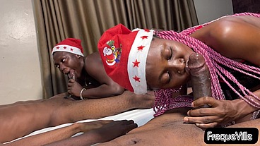 Horny Girls Give Santa Sloppy Blowjobs on Christmas Day