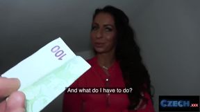 Czech MILF Valentina Sierra spreads her legs for a fat stranger's cock