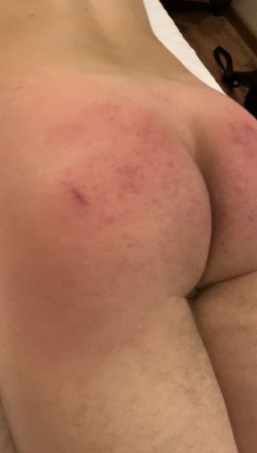 The slave's red ass, the bitch begs me to stop, I beat the slave's ass with a belt