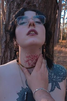 Wood Pixie Gets Her Face Painted, Dual Camera, Asshole on Display