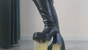 Long boots get stuck in glue trap