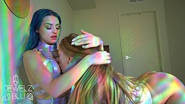 Salem Lesbian Lovers Full Scene