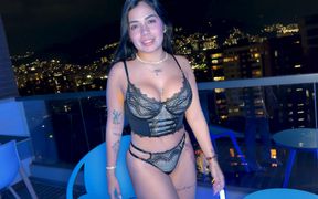 My Neighbor Needed a Favor - La Favorita