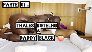 Thales Botelho em Sexo oral com Daddy Black - Parte 01