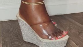 Wedges and pretty toes