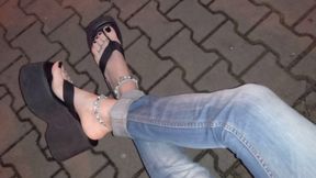 crossdresser with amazing feet on a night walk in the park