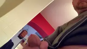Big Dick Explosion: Gay Stud Juggles Huge Load in Epic Solo Session – Full Clip