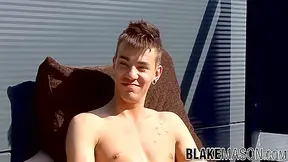 Seth R Solo Masturabtes His Phat Dick After An Interview