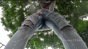 linda leclaire wetting jeans on the street