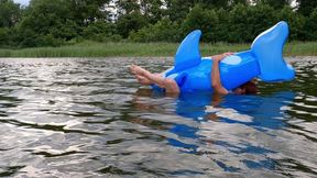 The Lil Blue-Transparent Whale - Blow Up & Deflate