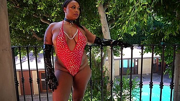 Sexy Ebony BBW Goddess takes BBC