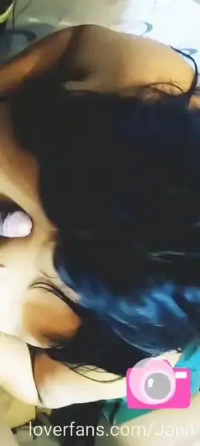 Sexo oral de janita en la ducha