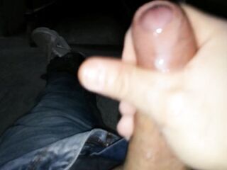 guarda come mi rompe il culo,la fica e come sborra in questa compilation di smorzacandela