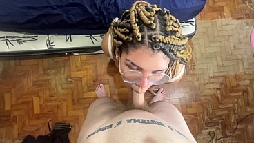 a Sofie Lollipop sabe realmente como chupar um pau, engoliu tudo a safada e me fez gozar