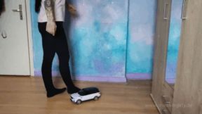 Sneaker-Girl Sophia - RC Car Crush with Socks