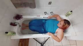 Bathtub Wetlook in Blue Dress