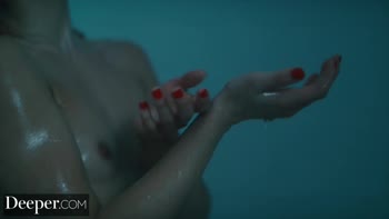 Naomi Swann's Deeper Desires: A Rough Romance