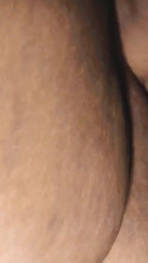 HUSBAND FUCK HER WIFE AFTER FINGERING HER PUSSY.   Clip 1