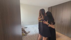 Mujeres disfrutando de su sexualidad con sus culos