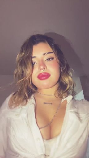 Lipstick and pearls