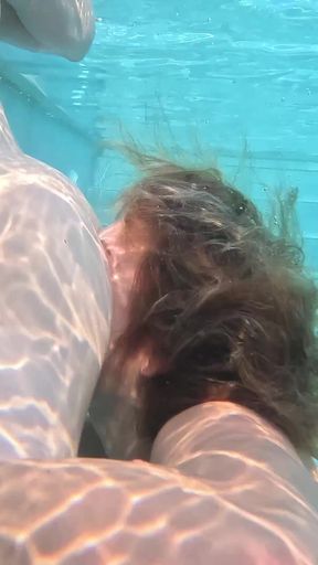 Underwater Suck Fingering Fuck