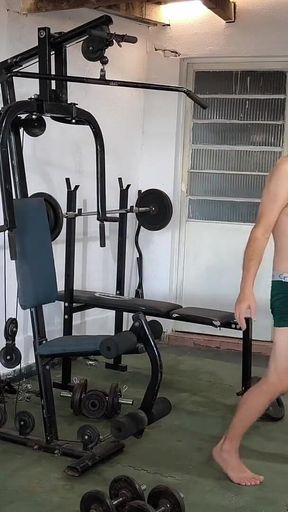 Training Naked and Carmona Saw