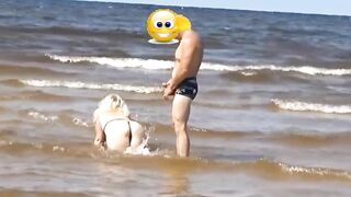 With a Secretary at the Sea