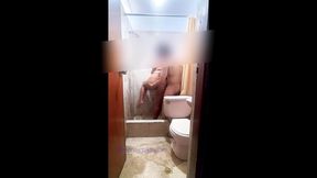 sexy milf tetona le gusta follar en el columpio sexual y lleno su culo de semen