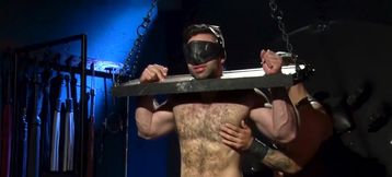 Arad Winwin makes his great return to BDSM fuckery