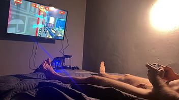 I&#039_m playing a video game and I&#039_m horny! I cum on my chest with a massive loads of cum!