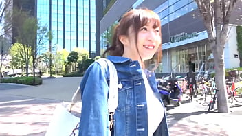 【国民的アイドル級】23歳【彼氏募集中】まりあちゃん参上！百貨店の子供服売り場で働く彼女の応募理由は『興味とアレの勉強になれば&hellip_』とにかく全てが【良い感じ】顔に性格、スタイル！しかも【むっつりスケベ】だった！『恥ずかしいってドキドキして興奮するんです 濡れてきちゃう&hellip_』それをね、スケベと言うんだょ男優のテクニック何度も絶頂！何処ぞのアイドルグループにいそうな【超絶美女】見なきゃ損です！