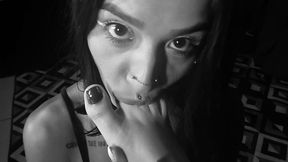 can t get enough of ravena s feet