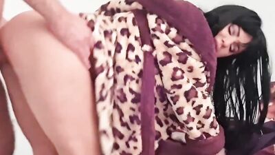 Stepmom seduces Stepson to feel his cock inside her pussy