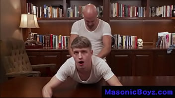 Hung Master bareback&#039_s boy over his desk @MasonicBoyz