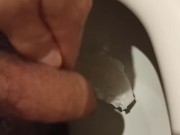 After jerking off I really want to piss ... После дрочки так хочется поссать...