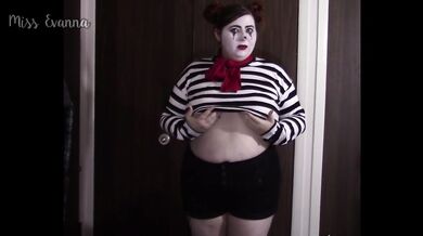 Amateur BBW Mime Strips Teasing The Clown In Creepy Fetish Role Play