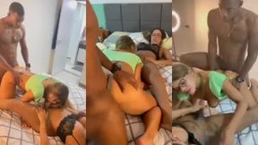 fazendo festinha com duas vizinhas