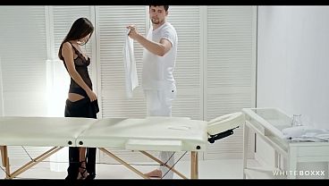 European GF gets a sensual oil massage