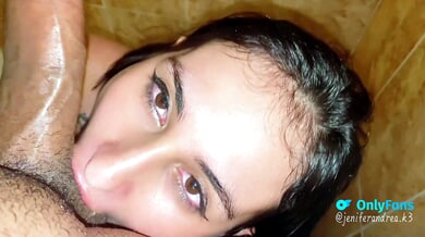 Tattooed Latina celebrity Jennifer Play gives a deep blowjob and takes a facial in the bathroom