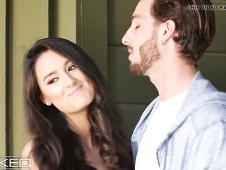 Nasty Eliza Ibarra Knows How To Ride Penis