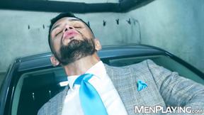 ”Suited Dan Tyser bends over for Oskar Ivans deep drilling”