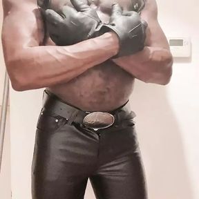 Black Mature Muscle in Leather Fetish Nipple Workout