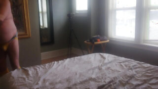 Lykkelige hjemmelagde opptak av modne amatør lubne gutter oljet opp for intens rumpeknull