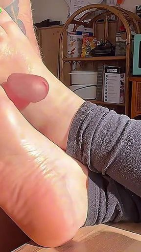 Amateur Homemade Footjob Pretty Toes